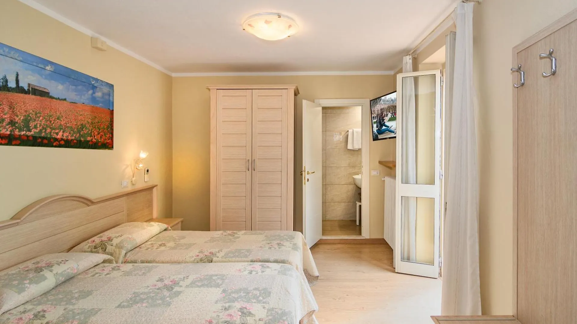 B&B Da Pio Pietrasanta Bed & Breakfast