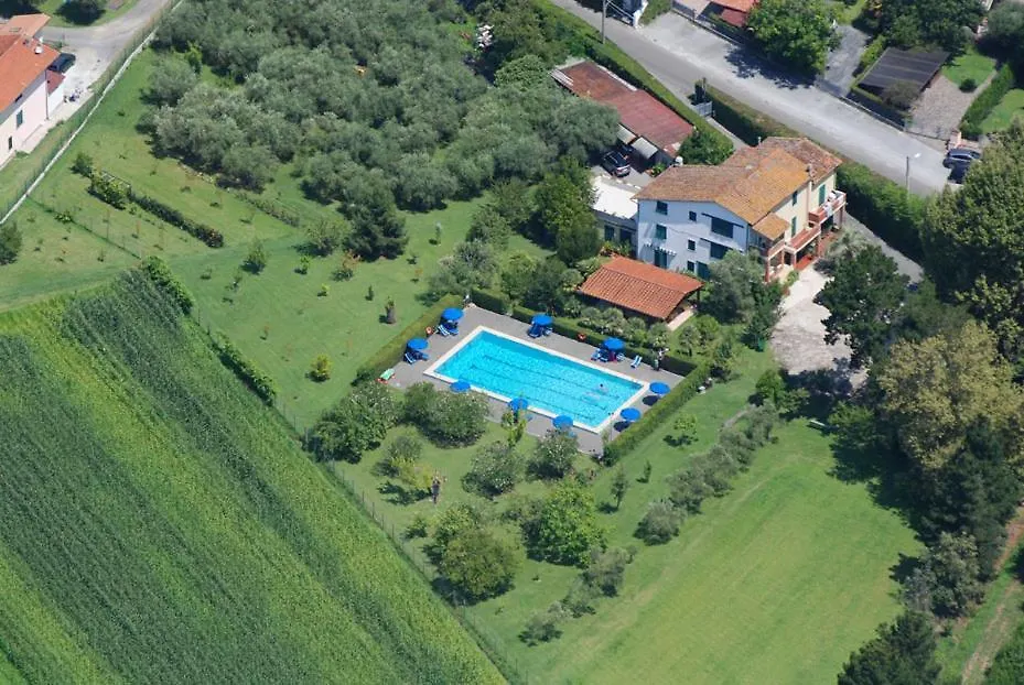 B&B Da Pio Pietrasanta Bed & Breakfast